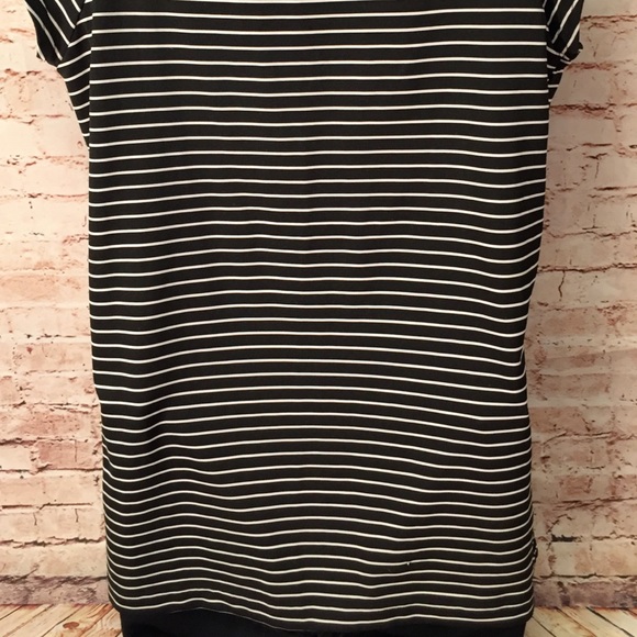 🎉🎉HP!! 7/19!🎉🎉Peace On Earth Maternity Top - Picture 5 of 6